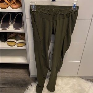 Olive green better bodies leggings!